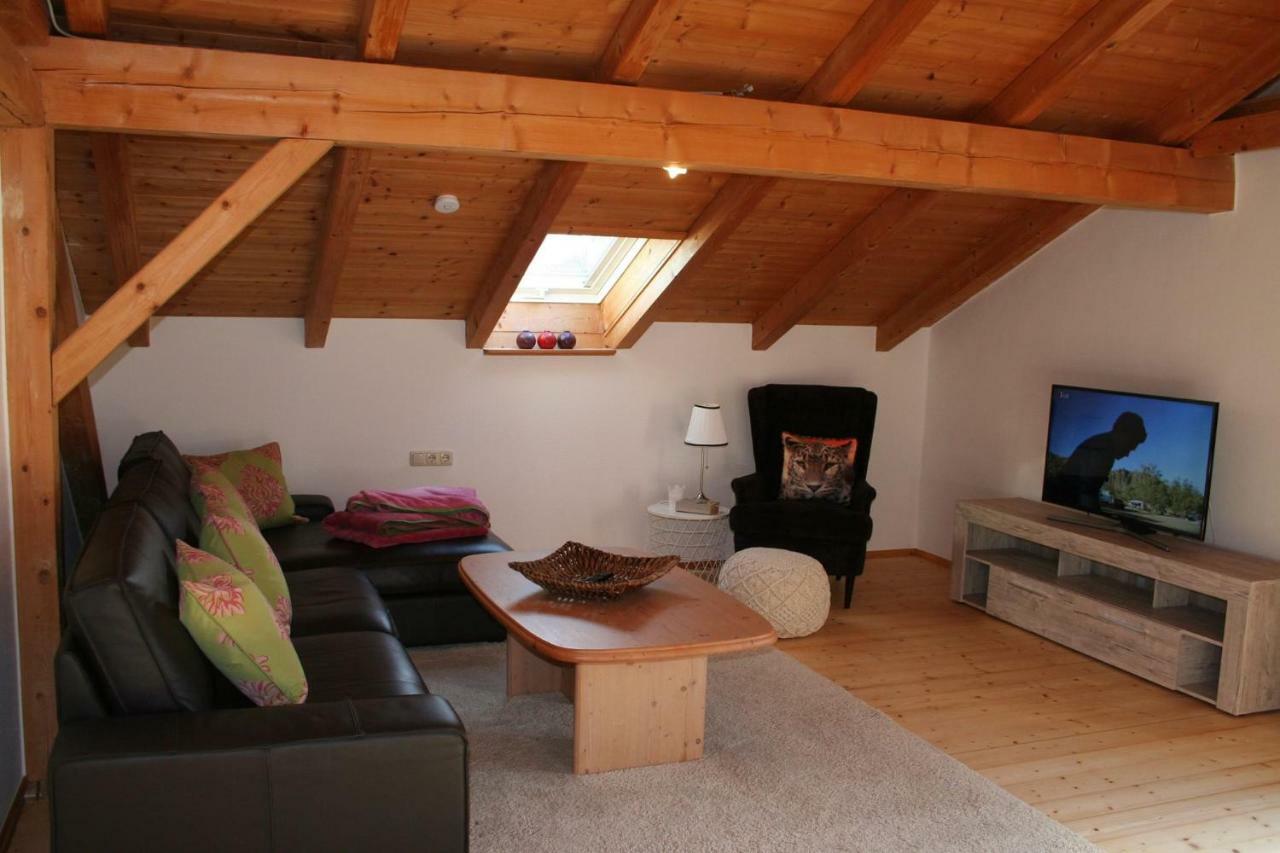 Bernecker, Bay.w. Apartment *